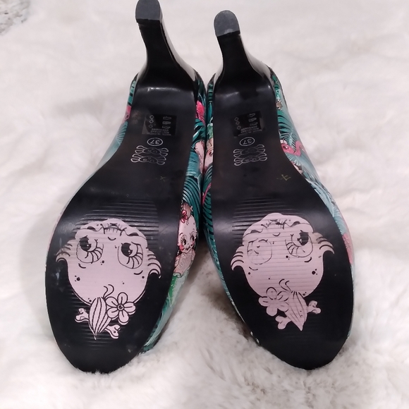 Iron Fist skeleton mermaid babies patterned platform high heels. Size 6 in EUC - Picture 7 of 8